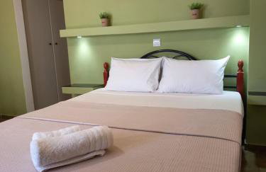 Stefanos Studios - Photo 52