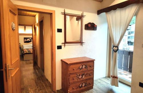 So close to Sellaronda lifts! - Foto 8