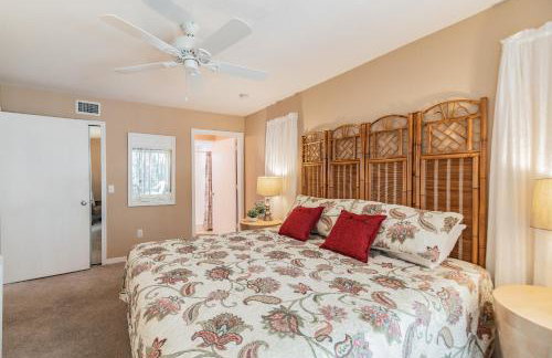 NEAR DIS & Sleeps 10! TWO King Master BR Suites, Bunks For The Kids, Private Patio, NO Steps, Pool, LOW Rates! - Foto 78