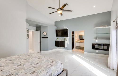 12 Mi to the Strip Las Vegas Home with Luxe Oasis! - Foto 10