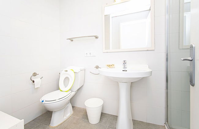 Apartamentos Falcó - Photo 39