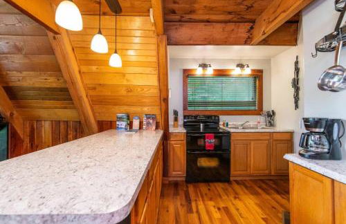 Hot Tub - Haven at the Red - Red River Gorge KY - Foto 18