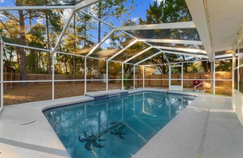 Pets OK! Heated Pool mins to 3 Sisters Spring! - Foto 41