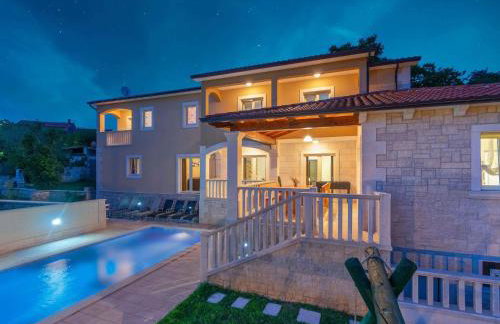 Holiday Home Private Villa mit Panoramablick by Interhome - Photo 1