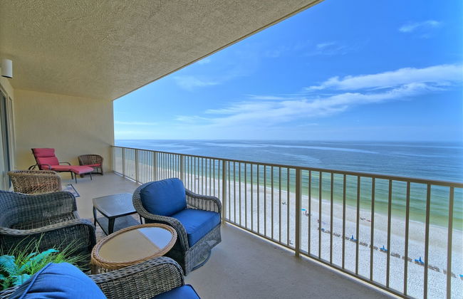 Marvelous Condo with Beachside Pool and Free Poolside WiFi - Unit 0902 by RedAwning - Foto 27