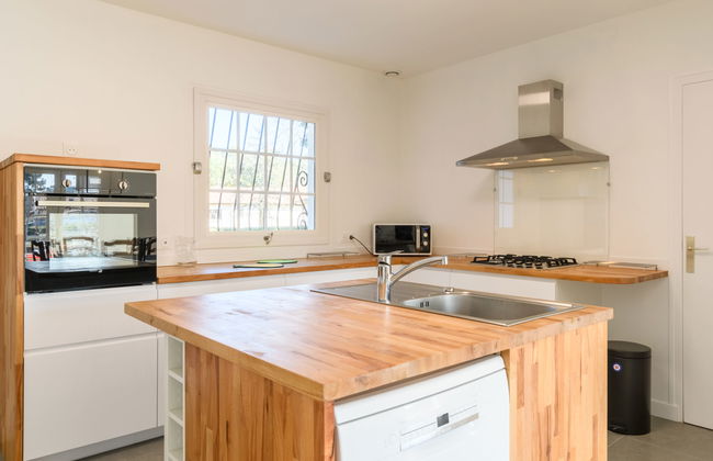 4 bedroom House in Lit-et-Mixe with garden and terrace - Photo 3