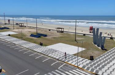 Incrível Sacada à Beira Mar APTO 3Q - Foto 13