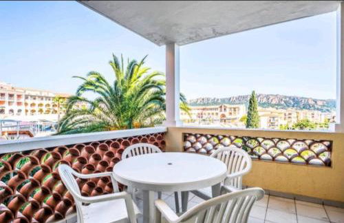 Appartement 4/5 personnes vue mer piscine et montagne Cap Estérel Pierre et Vacance nature et sport - Foto 5