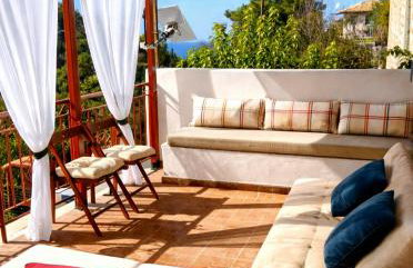 Alma-Maroon Klara & Rachel - Photo 17