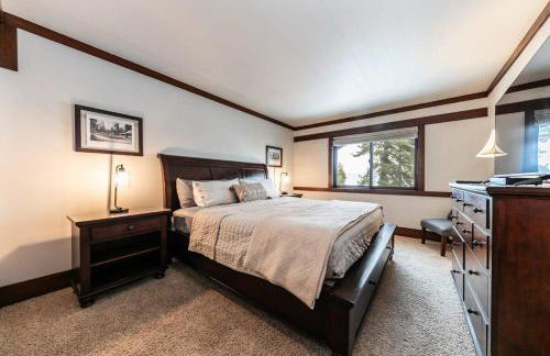 4BD Lakeside Retreat with Views - Foto 5