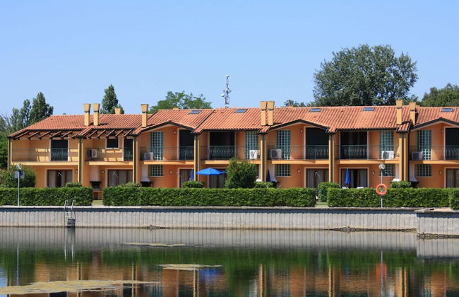 Apartment in Albarella Near Beach & Activities - Photo 1