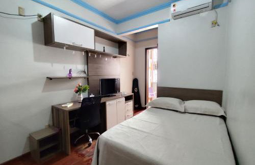 Casa com suítes privativas - Localização no centro, perto de serviços e pontos turísticos - Foto 5