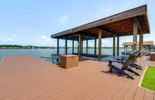 Conroe Lake House Luxe Pool, Private Dock and Games - Photo 2