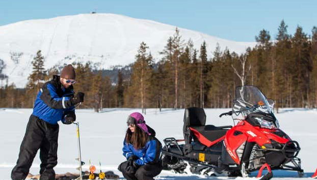 Pescando em plena natureza ártica