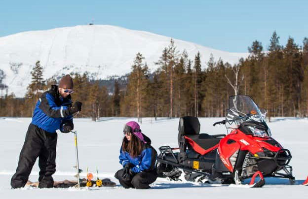 Balade à motoneige et pêche sur glace - Photo 3