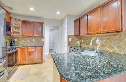 3 Mi to Oglethorpe Mall Home with Fenced Yard! - Foto 6