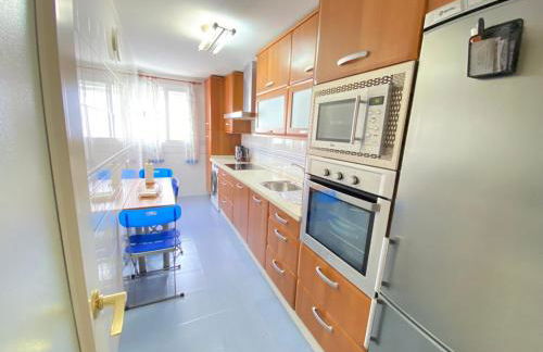 ÁTICO TERRAZA 65m. Playa, piscina, A/C, Wifi - Foto 30