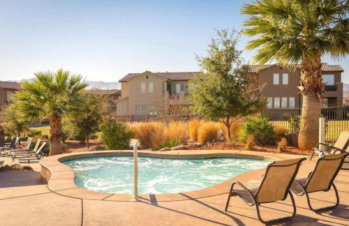 33| Poolside Retreat in St George with 3 Deck Views - Foto 11