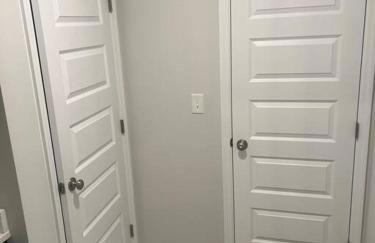 Spacious Modern Retreat Near Downtown - Photo 15