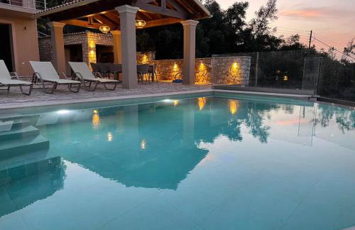 Villa Ozias a modern,spacious, swimmig pool villa. - Foto 36