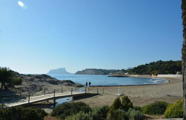 Villa With Sea Breeze Charm - Foto 36