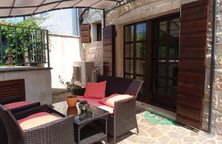 Villa Ester - Photo 2