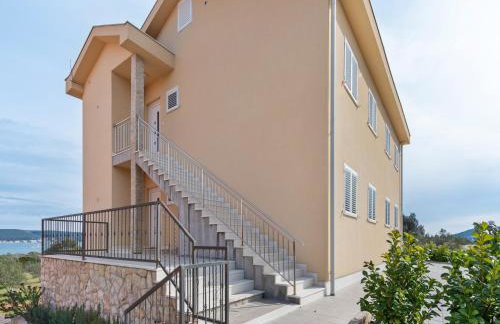 Simplistic Apartment in Neviđane near Sea - Foto 48