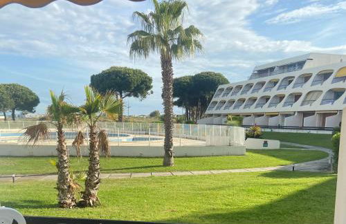 Studio 1 ère ligne Port Camargue avec piscine - Photo 1