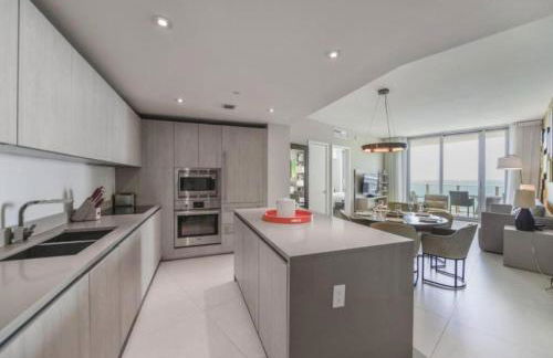 Beachfront Condo with Mesmerizing Views - Foto 28