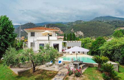 Villa Artistica con Piscina e Giardino - Foto 26