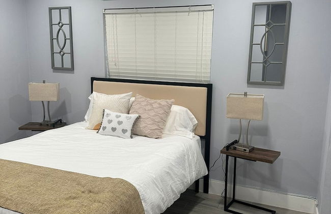 Relaxing 4BR 2BA Home With Wifi and Private Pool in Fabulous Fort Lauderdale - Foto 15