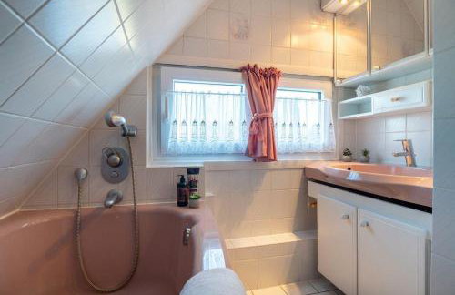 Am-hohen-Ufer-Reetdach-Haus-Happy-Haus - Foto 19