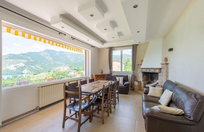 Holiday Home in Saint-julien-du-verdon With Garden - Foto 10