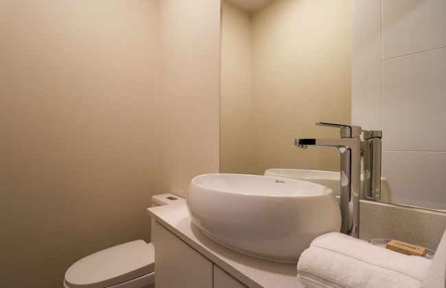 w Majestic 2BR w Comfy Balcony Near Kennedy Park - Foto 25