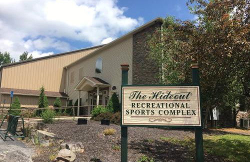 Pocono's Resort | Fire Pit, Jacuzzi, Winter Sport - Foto 76