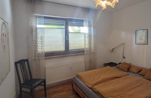 Wohnung mit Terrasse und eigenem Parkplatz - Foto 7