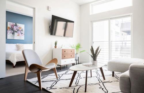 Skyline Blue Modern Loft - Zuni Lofts - Foto 1