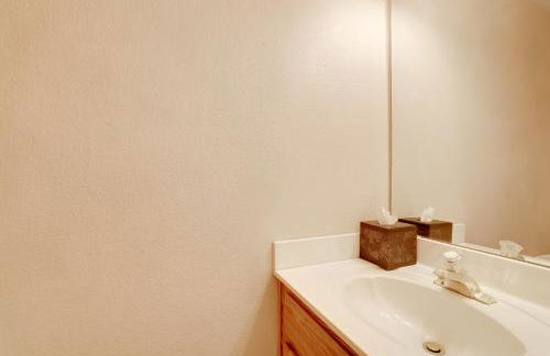 Home on Golf Course with Private Pool in Phoenix! - Foto 11