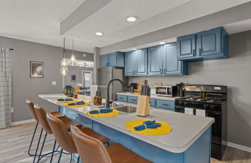 3BD Family Retreat - 4 Mins to UND - Yard Games - Foto 16