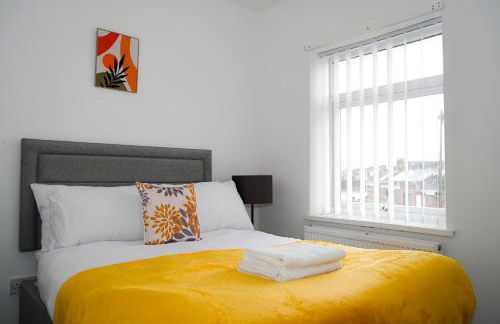Contractor-Friendly 3Bed & Holiday Let - Walk to Metro - Free Driveway Parking, Sleeps 6 - Close to City Centre - Foto 8