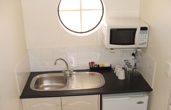 Harbourside Motel - Photo 24