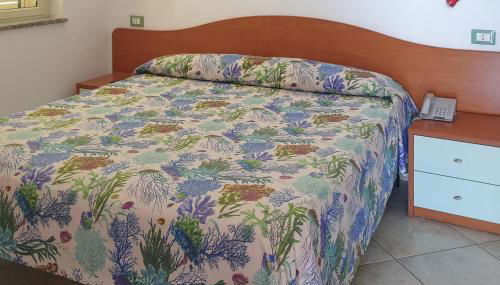 1 Bedroom Amazing Apartment In Ricadi - Foto 5