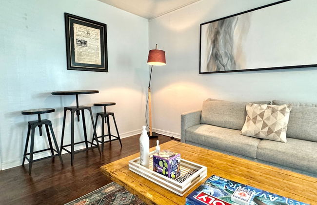 Beautiful Getaway Nears Asian Dist - Photo 27