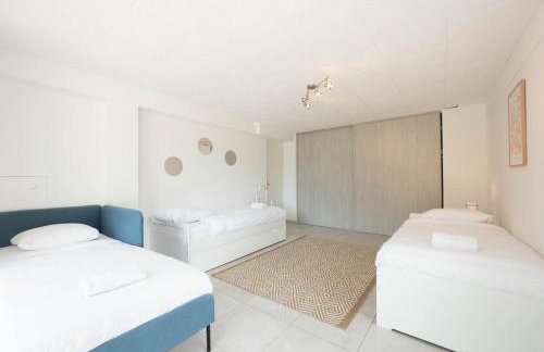 Villa 13 personnes - 1 hectare de parc naturel - piscine - Foto 16