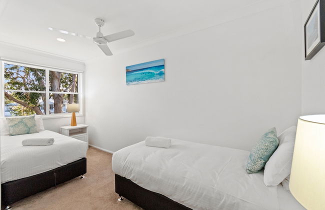 Noosa Entrance Waterfront Resort - Photo 36