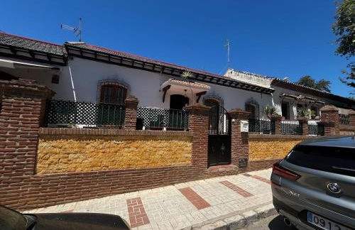 Gran casa cerca de la playa con 3 dormitorios en Pedregalejo - Photo 2