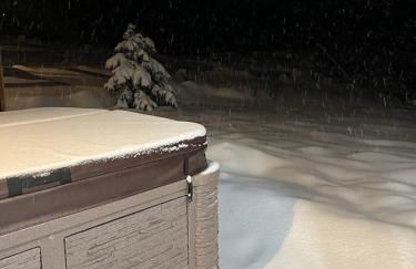 LUXE Hyak Retreat with Sauna, Hot Tub, Game Room, 6BR - Foto 39