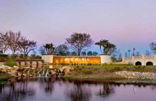 Golf HOA Pool and many activities - Photo 9