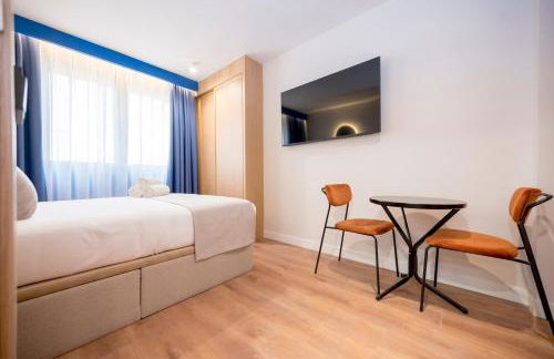 Iconic Suites - Photo 96