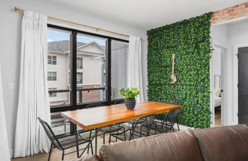 Premium Condo with Huge Patio near Vanderbilt & Downtown - Foto 5